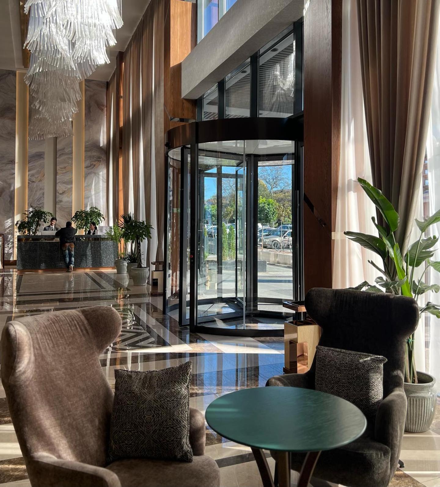 Sofia International Hotel Bișkek Exterior foto
